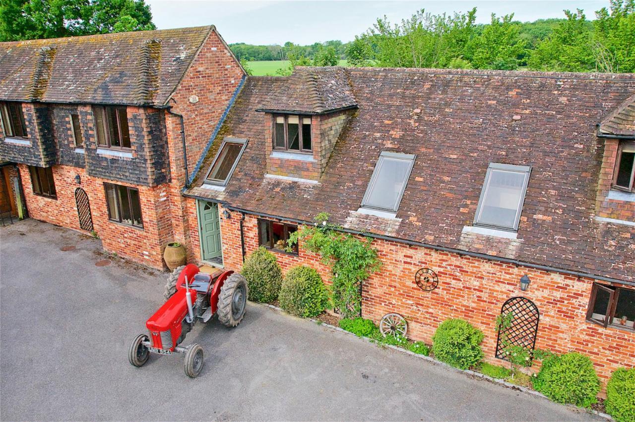Northlands Farm - Old Farm Cottage Chichester Bagian luar foto